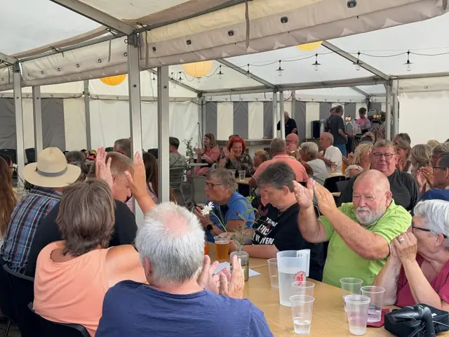 Sussi & Drengene live — Hestehaven camping, Glesborg