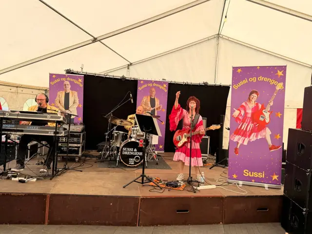 Sussi & Drengene live — Camperture i Hadsund