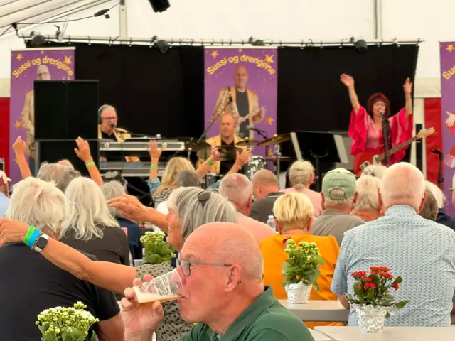 Sussi & Drengene live — Camperture i Hadsund